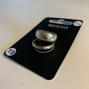 Guld ringar  - Guldiga ringar helt oanvända, nypris 59kr mitt pris 20kr