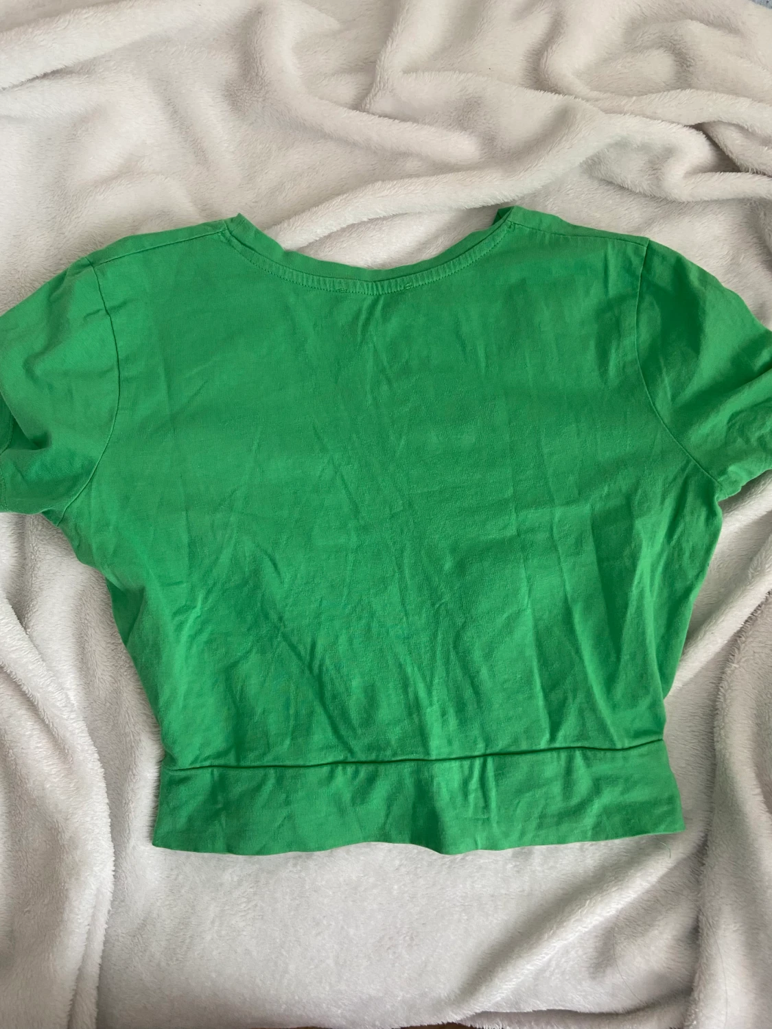 Grön topp med knyt - 90