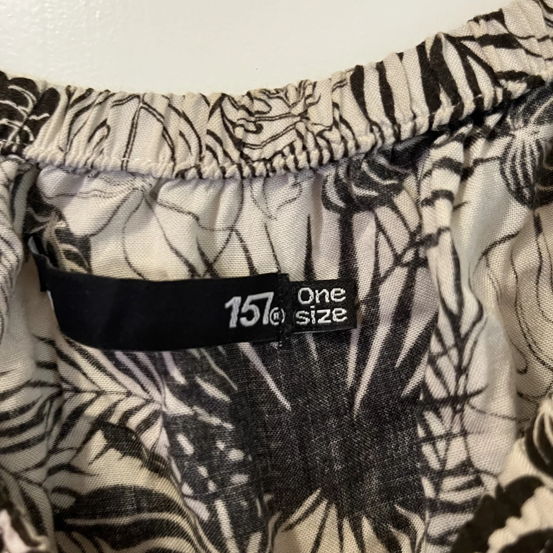 Blommig klänning  - 90