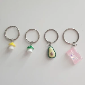 Nyckelringar 4 st - Skriv om du är intresserad vad du kan ta dem för!