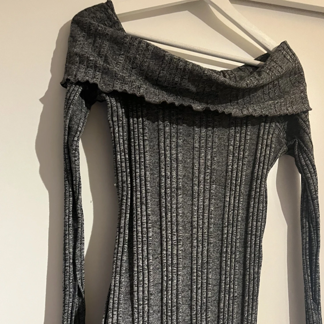 Off shoulder bodycon - 90