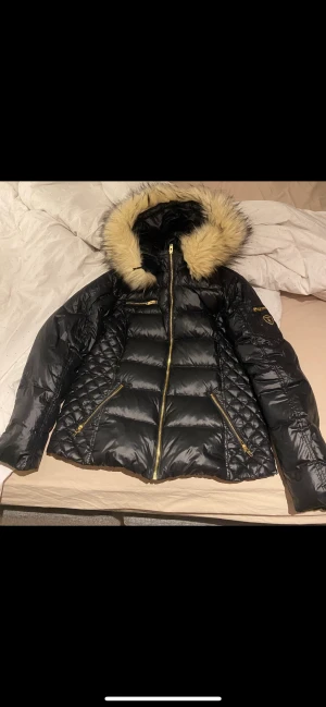 Rock and blue jacka  - Strl 46  Nyskick  Nypris 2799kr Mitt pris 1000kr +frakt  BVSA