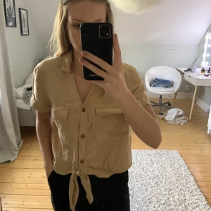 Topp - Använd ett fåtal gånger, från soyaconcept storlek S