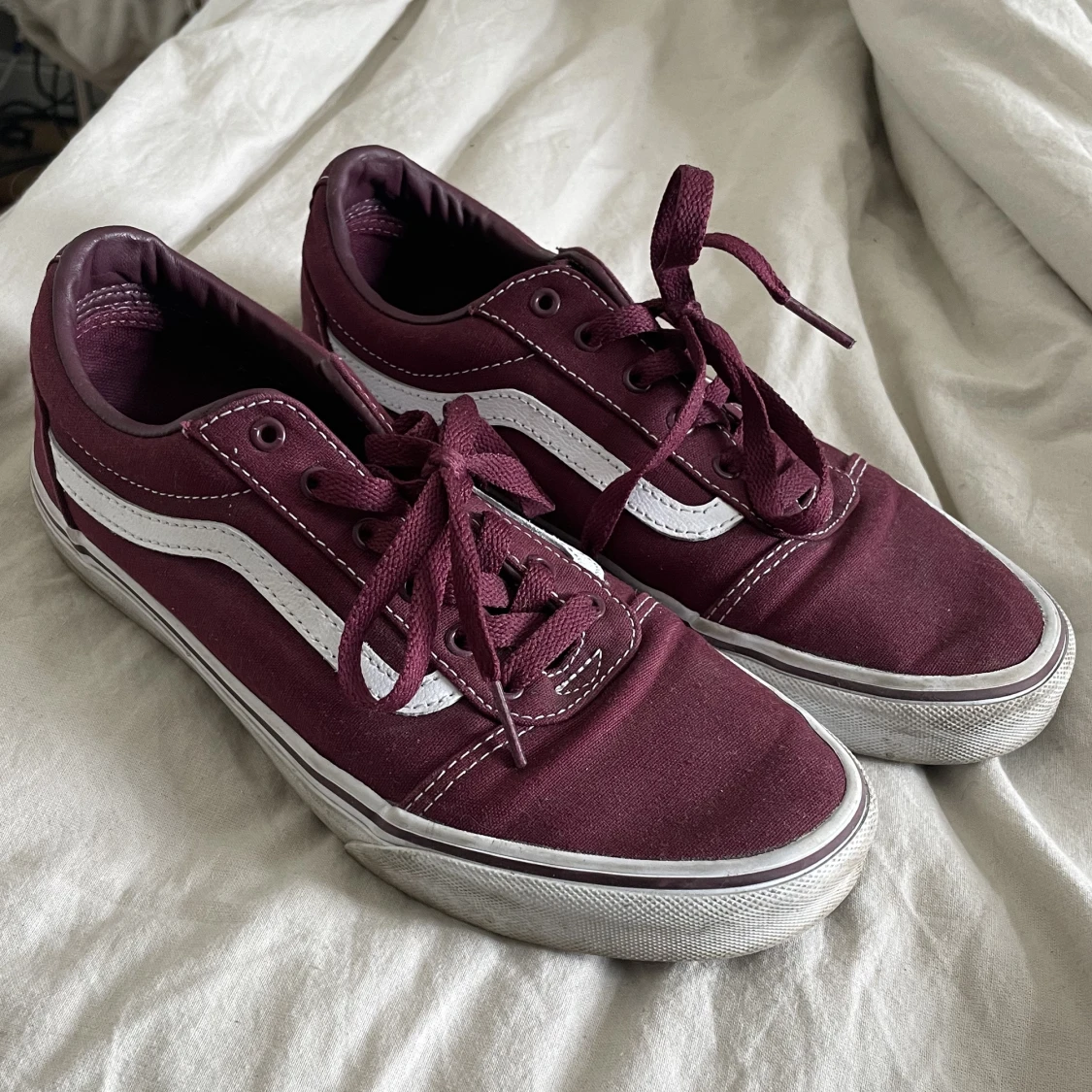 Röda vans skor - 1