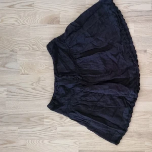 Kjol  - Använd skick 