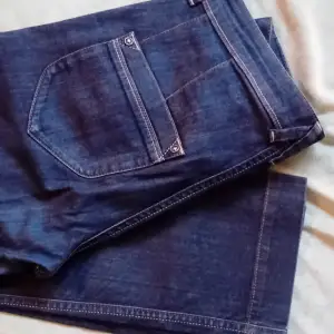 Almia denim luxury jeans ny med prislapp. 