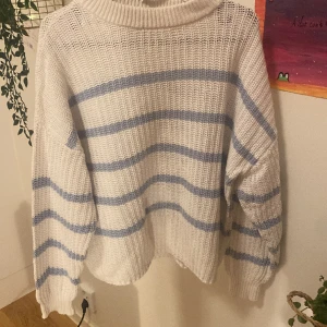 Stickad tröja - Nyskick 