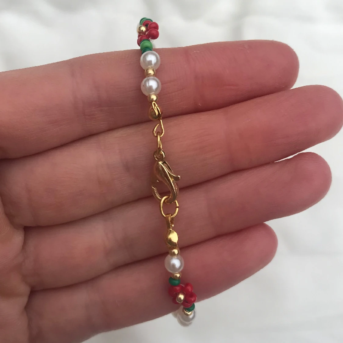 Pärlarmband med blommor - 90