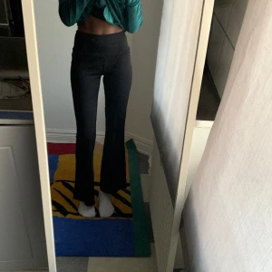 Yogapants - Jättesköna och knappt använda då dom tyvärr är för korta för mig❤️jag är 168 cm!
