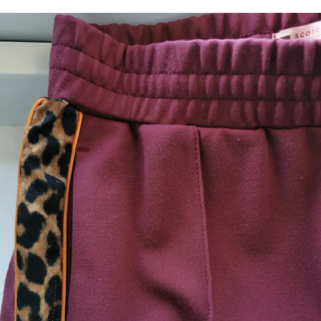 Vinröda kostymbyxor från Scotch and Soda  - 91