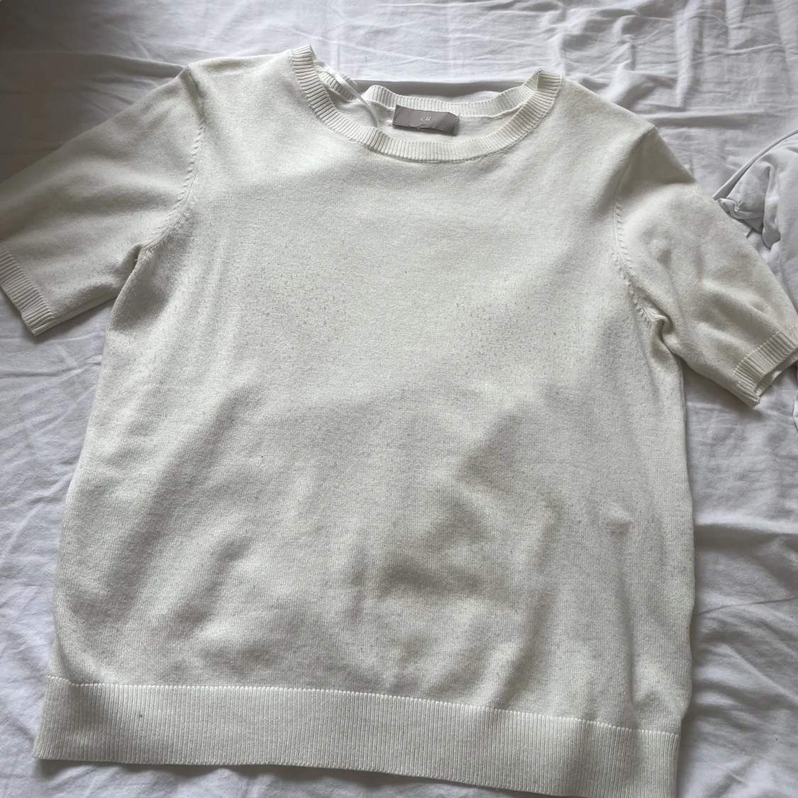 Stickad t-shirt