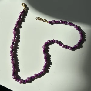 Pärlhalsband  - Super gullig halsband för endast 40kr ❤️