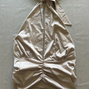 Fest topp - Fest topp från Gina, använd 1 gång. 