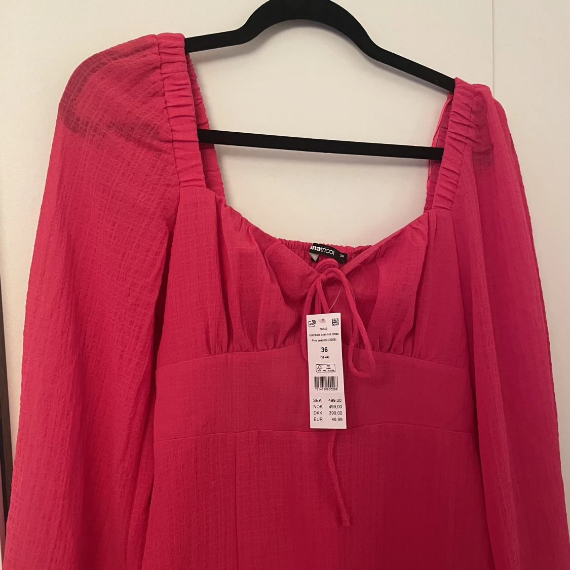 Klänning Gina Tricot - 90