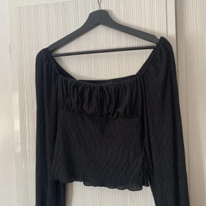 Gina tricot topp - Tunn långärmad från Gina i storlek xs, knappt använd💕