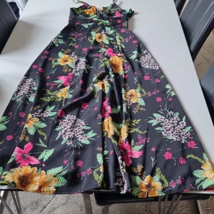 Klänning  - Långklänning från bikbok. Som ny. Storlek xs