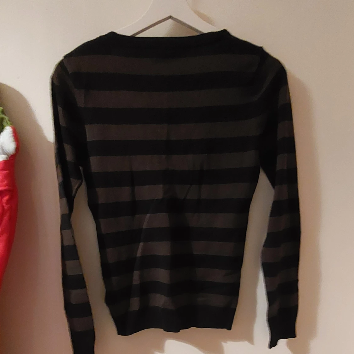 Långärmad brun svart randig tröja - 91
