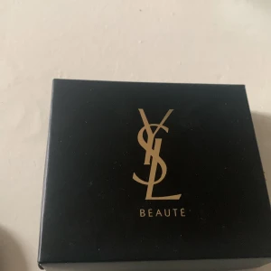 Ysl armband  - Nästan aldrig använt 