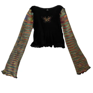 Urban outfitters stickad tröja - Tunn stickad tröja från Urban outfitters, superfin till sommaren. Aldrig använd, inga skador eller fläckar