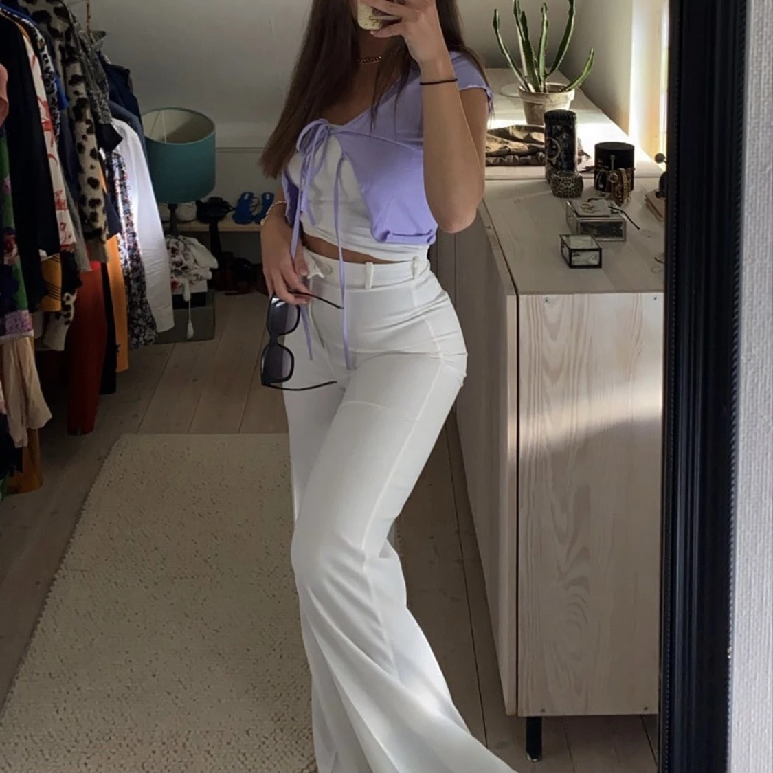 Vita bootcut kostymbyxor