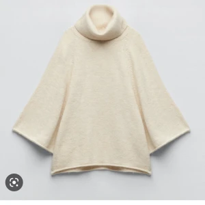 Zara tröja breda armar  - Super trendig zara tröja, kommer inte till användning längre , säljer endast för bra bud då den inte finns att köpa längre, kram 🥰🫶🏼⭐️🙏🏻🐣