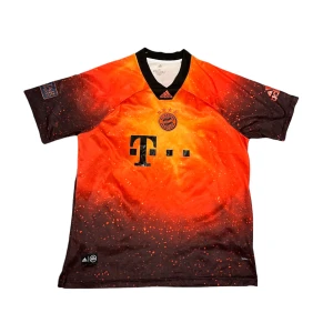 FC Bayern Adidas Tröja - Skick 10/10 Storlek Xl 