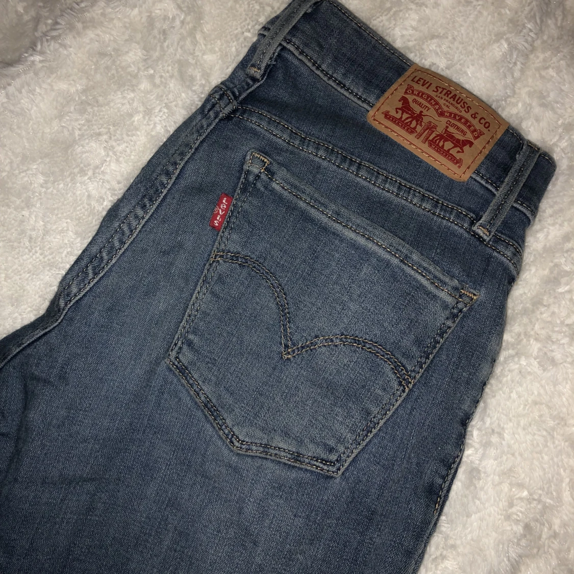 Levi’s jeans - 91