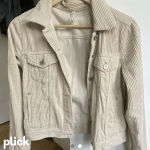 Jacka xs - Fin höstjacka xs, från mango  