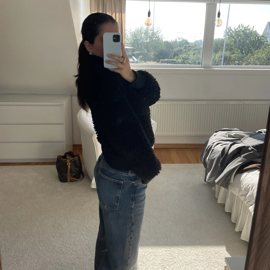 Svart teddykofta - 91