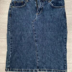 Jeans kjol - Bra skick storlek S, står på lappen 160.