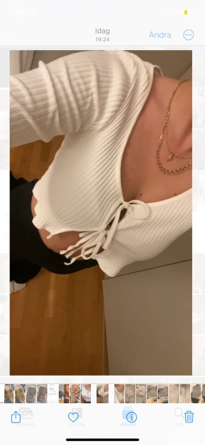 Kofta - Ribbad knyt kofta från Weekday. Aldrig använd. Storlek S säljer för 150kr+frakt💕