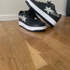 Bapesta - Säljer bapesta för 900kr.storlek 41 