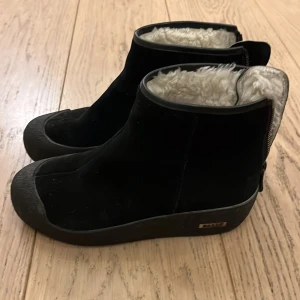 Bally kängor 36 - Fint skick! Kan hämtas på Kungsholmen eller Odenplan! 