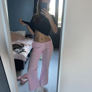 Rosa byxor - Vintage och secondhand, jättebra skick💖 är 168 