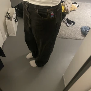 Big boys - Svarta big boys i jättebra skick, säljer då dem ej kommer till användning! Köpta förra året, använd gärna köp nu!