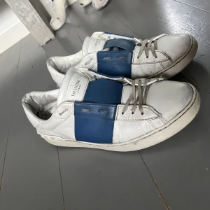 Valentino skor  - Valentinos andvänt skick och därav priset