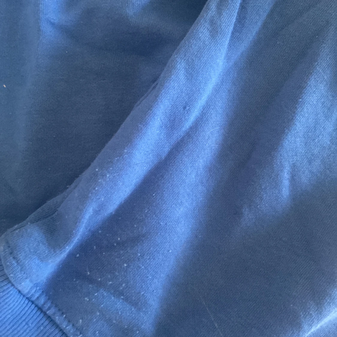 Blå tjock tröja  - 90