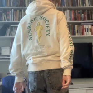 Hoodie les deux - Använd några ggr, inga fläckar eller repor, köpt för 1200 på les deux hemsida