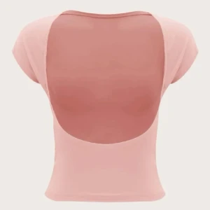 Topp - Säljer denna toppen i rosa och även en i svart som är öppen i ryggen! Jätte fint skick har aldrig använt de då de aldrig kommit till användning! Säljer för 30kr ink frakt! 💗 BETALA VIA SWISH‼️ EJ FRI FRAKT ‼️ TRYCK EJ PÅ KÖP NU ‼️