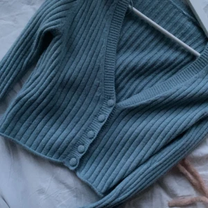  tröja  - Stickad tröja från Zara.  