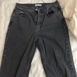 Pull&bear jeans stl38 - Nästan aldrig använda pull&bear jeans i storlek 38