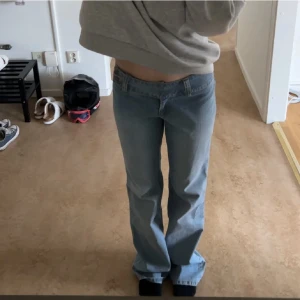 Jeans  - Y2k jeans. Lågmidjade