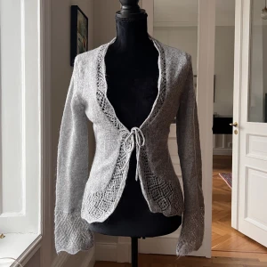 BLÅ KOFTA - Varm och mysig!