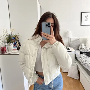 Snygg jacka - Jacka från Bershka i stl S, nyskick