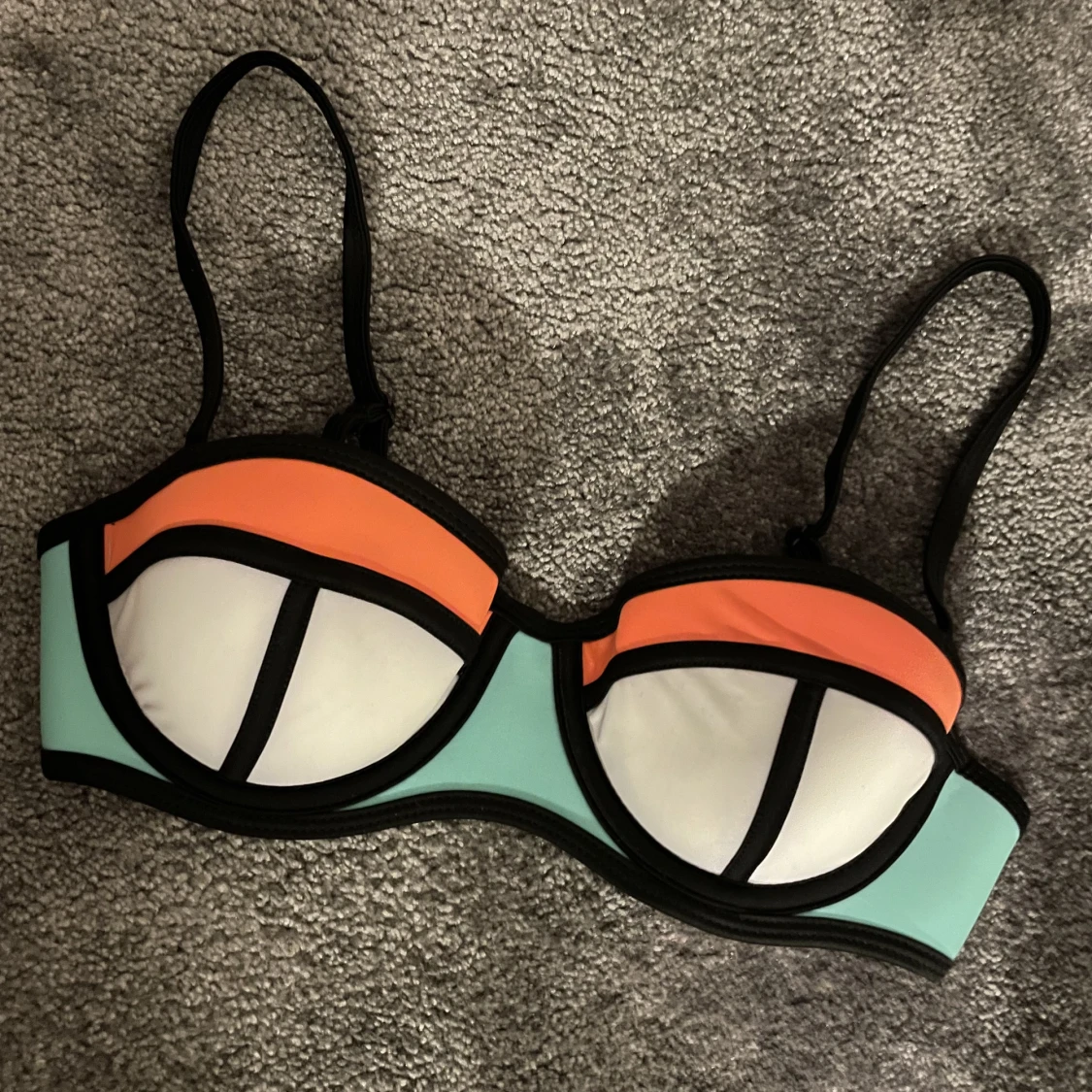 Triangl bikini 