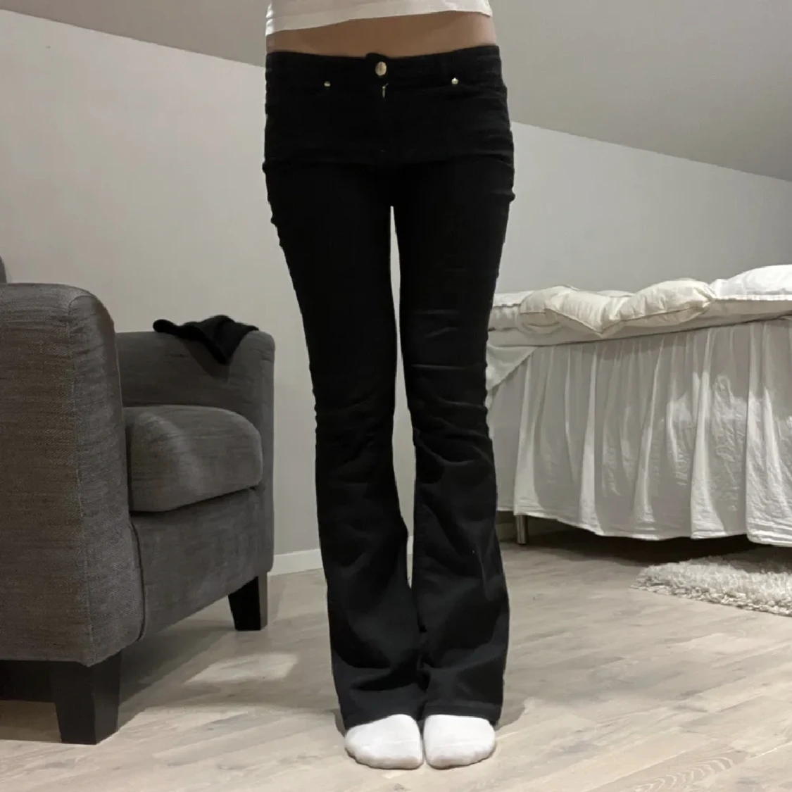 Svarta lågmidjade jeans