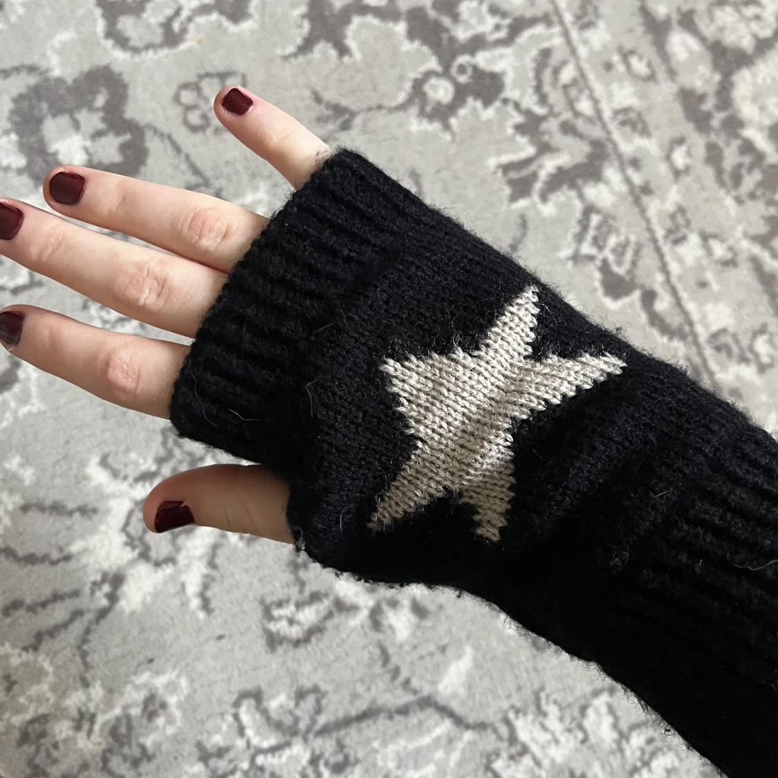 Stickade vantar med stjärnor - 90