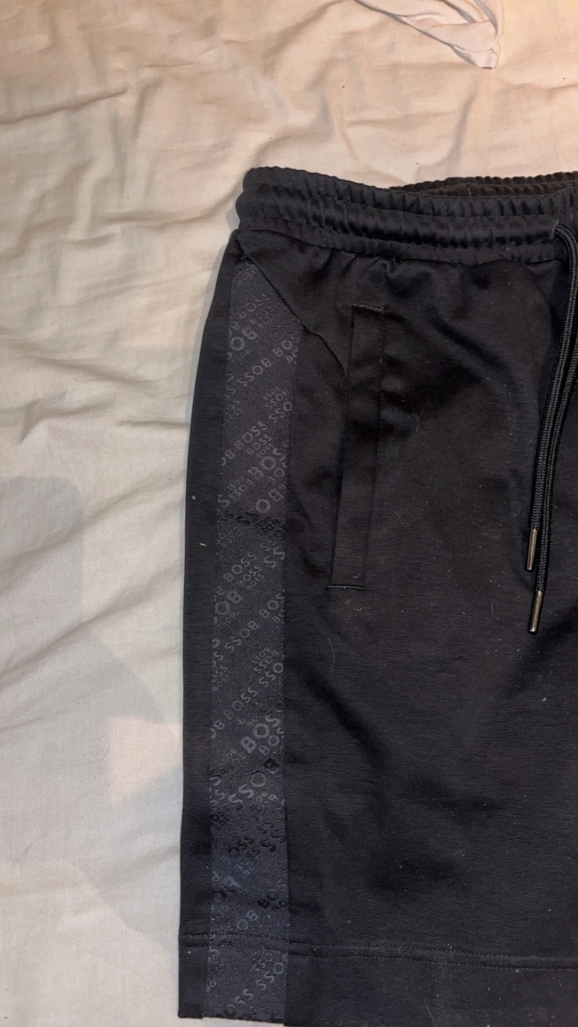 Hugo boss shorts - 90