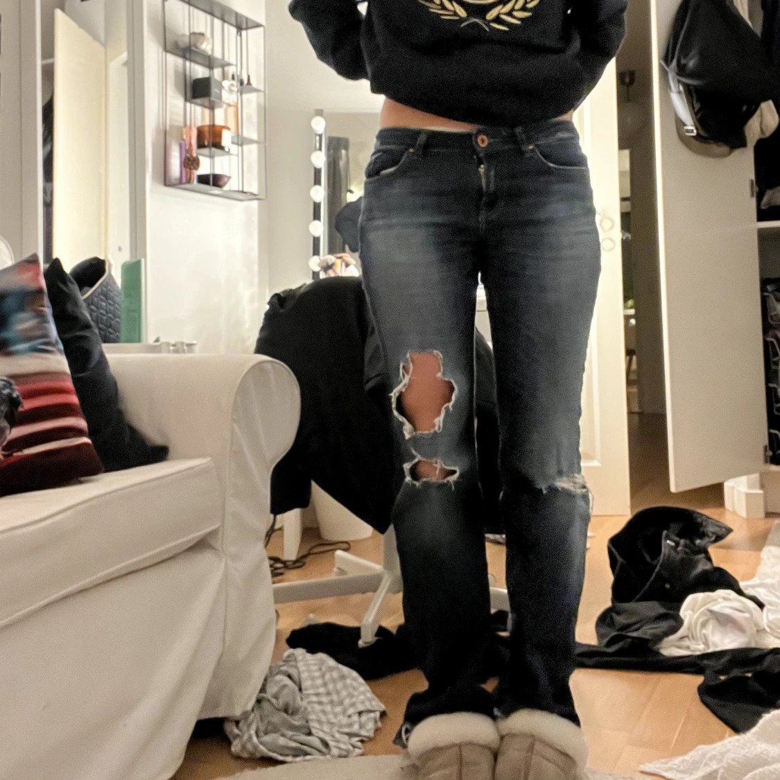 Lågmidjade Bootcut med hål i! - 91