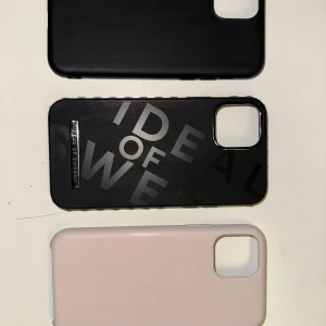 Mobilskal iPhone 11 Pro - Svart silikonskal - 60kr Rosa Merskal Soft Cover - 60kr Svart Ideal of Sweden skal - 70kr